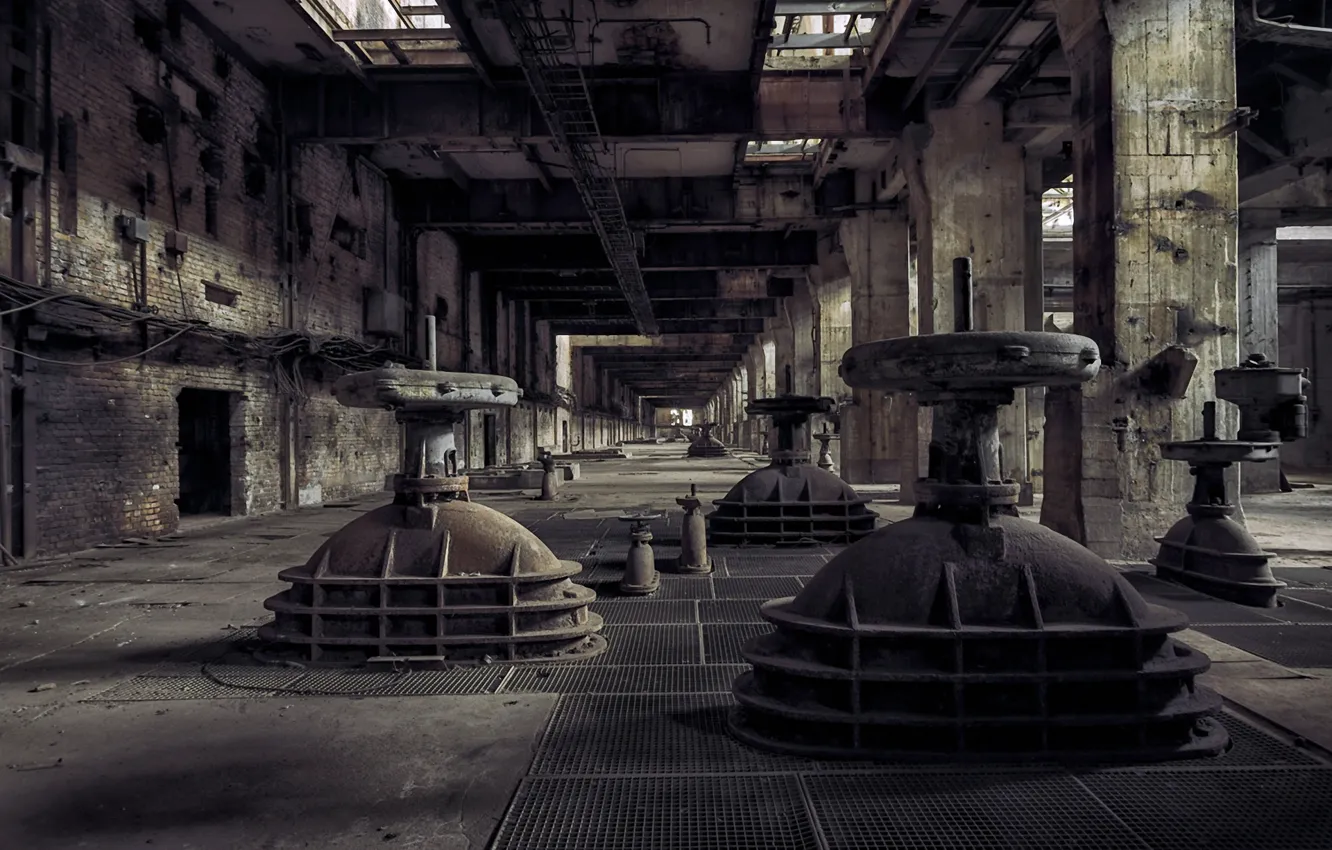 Фото обои столбы, электростанция, разруха, зал, заброшенность, помещение