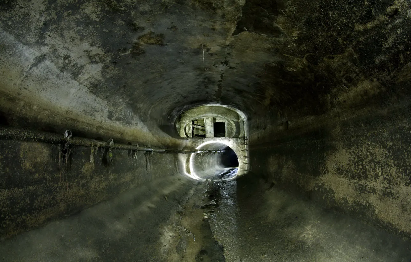 Фото обои город, туннель, канализация