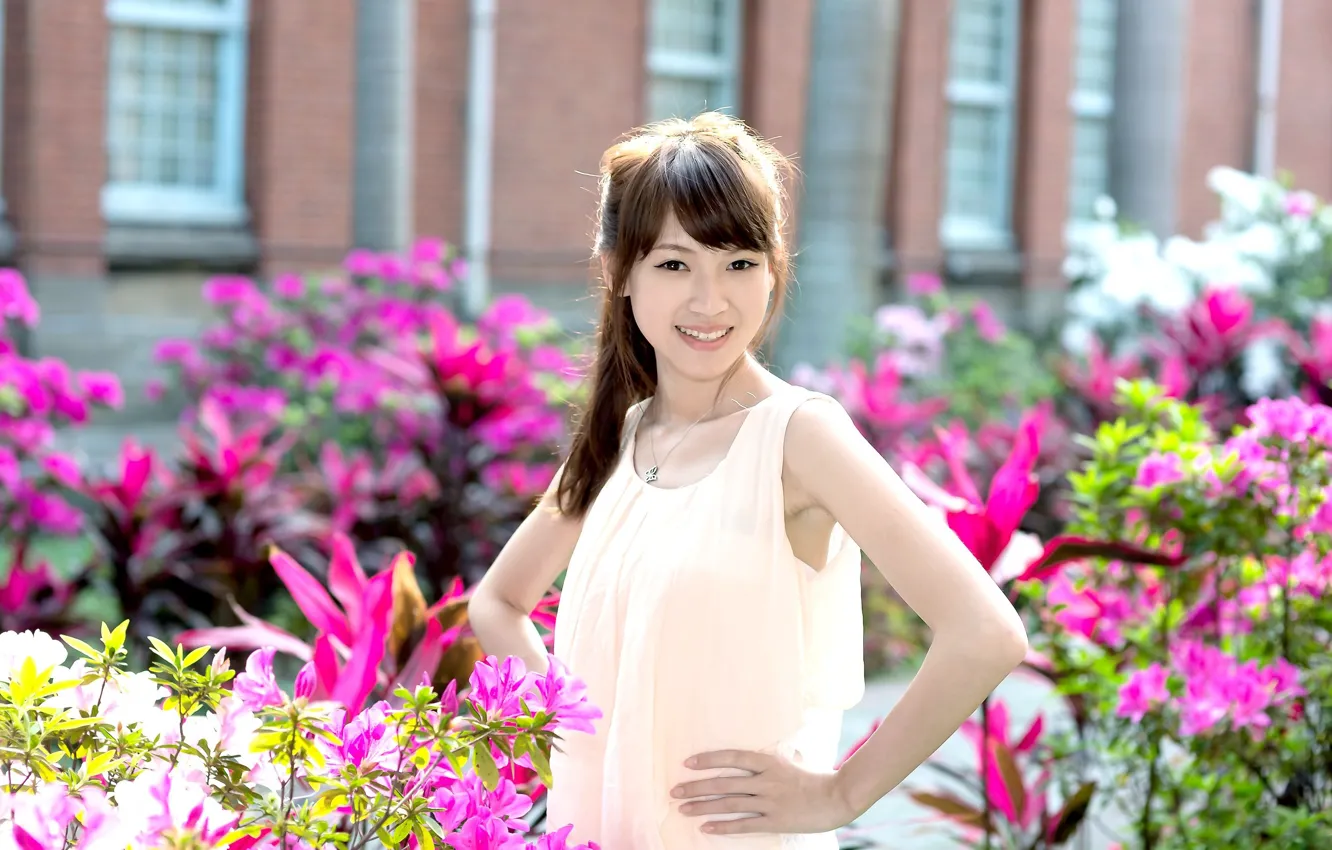 20 фото милая Обои Beautiful, Asian, Model, Flowers, Smile, Woman, Pretty, Japanese на телефон
