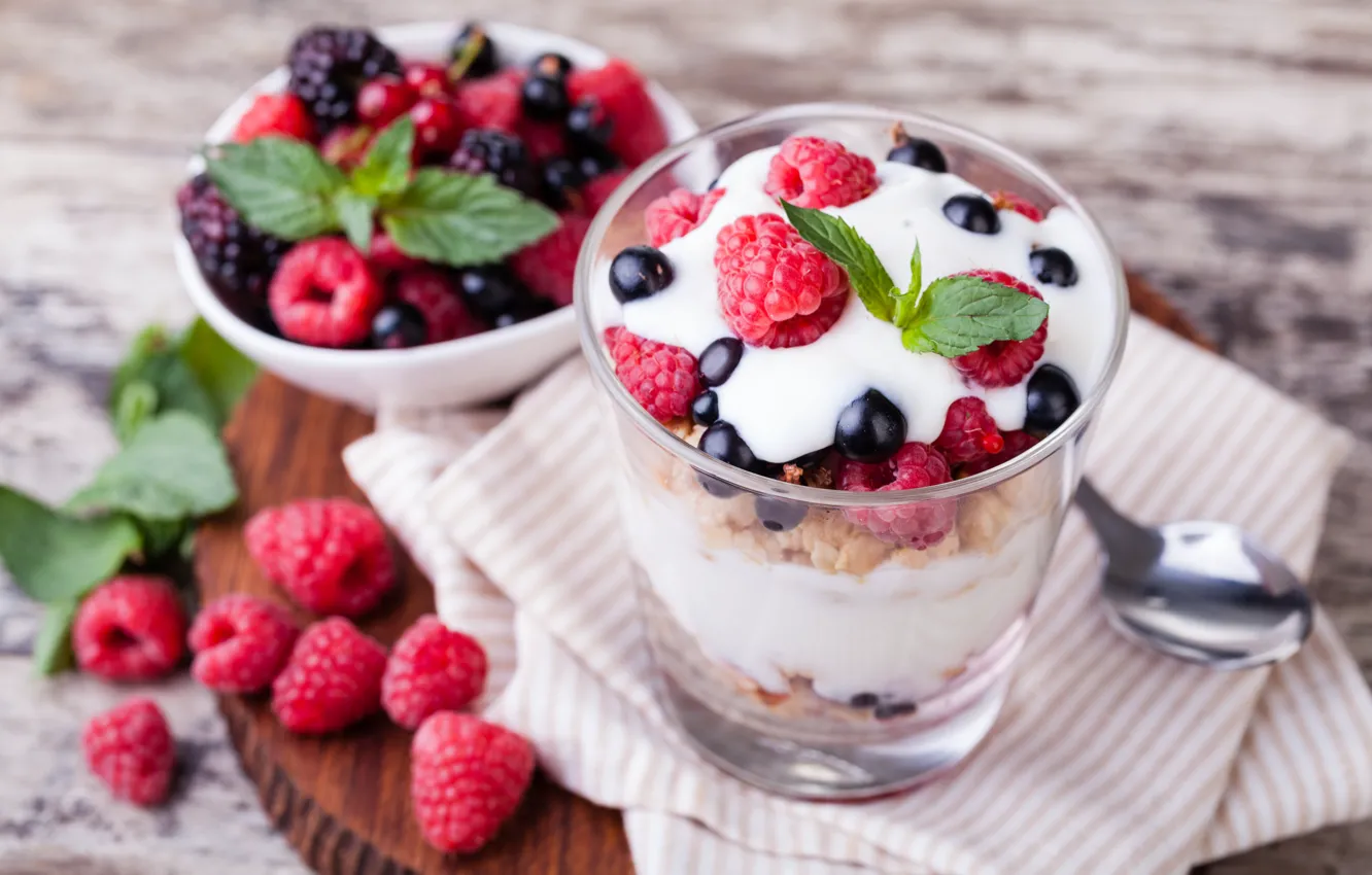 Фото обои ягоды, десерт, хлопья, йогурт