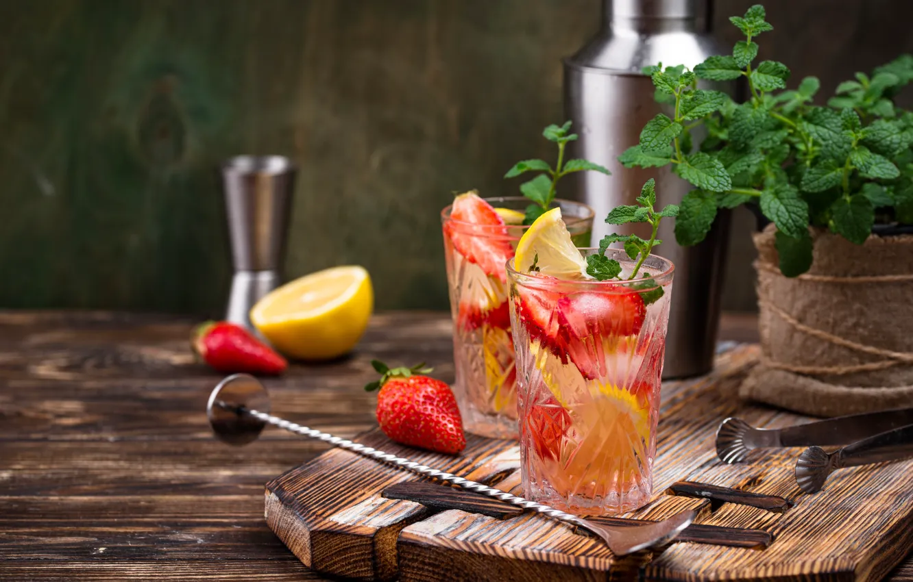 Фото обои ягоды, клубника, напиток, мята, лимоны, лимонад, Yuliya Furman
