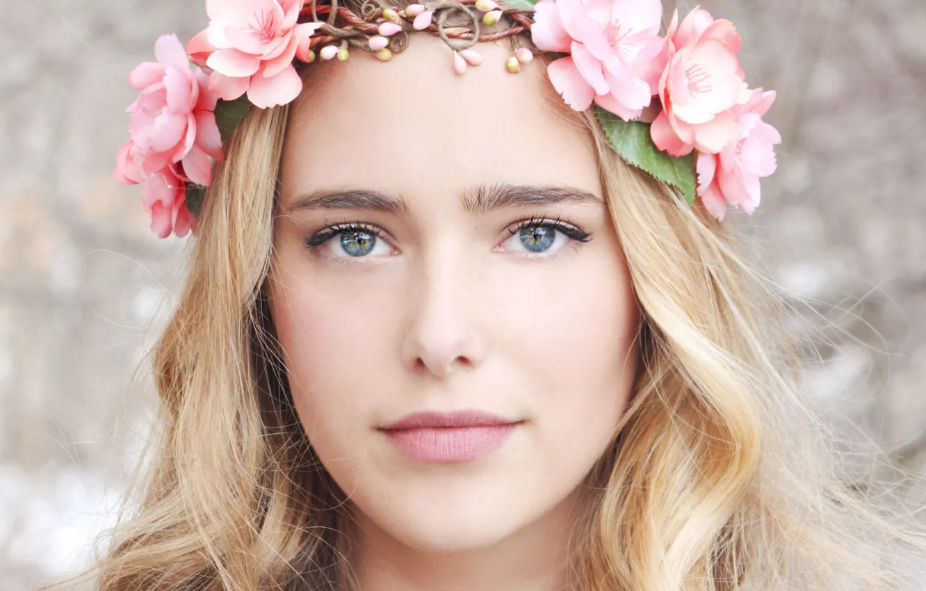 Фото обои взгляд, девушка, портрет, блондинка, венок