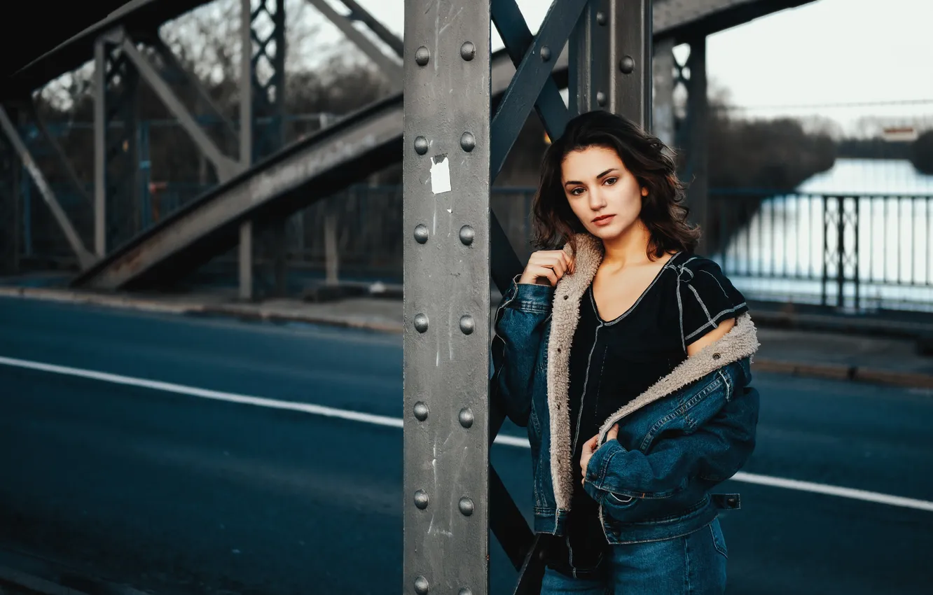 Фото обои девушка, мост, Lea Erdal