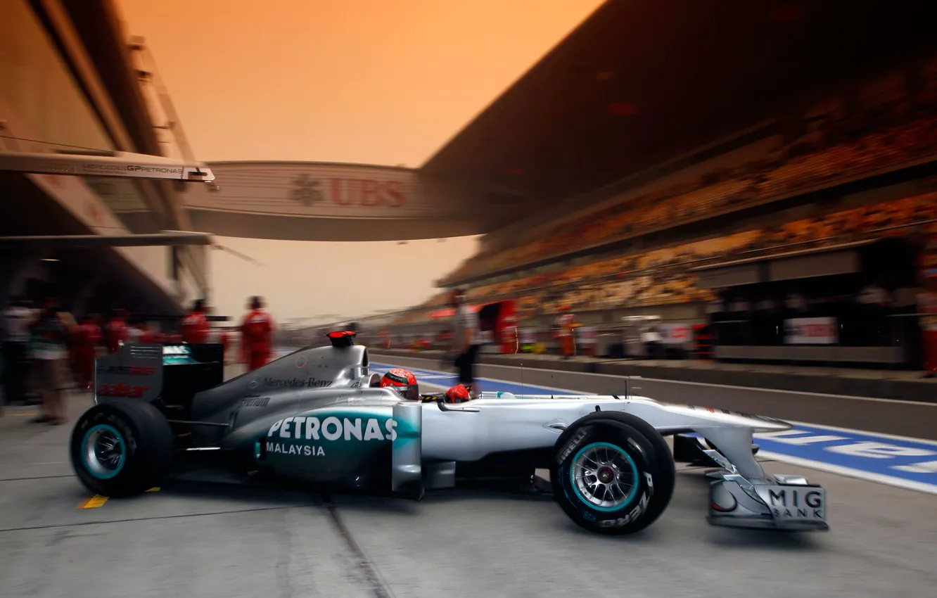 Фото обои Фото, Трасса, Formula-1, Mercedes GP, 2011, Wallpapers, Болид, Michael Schumacher