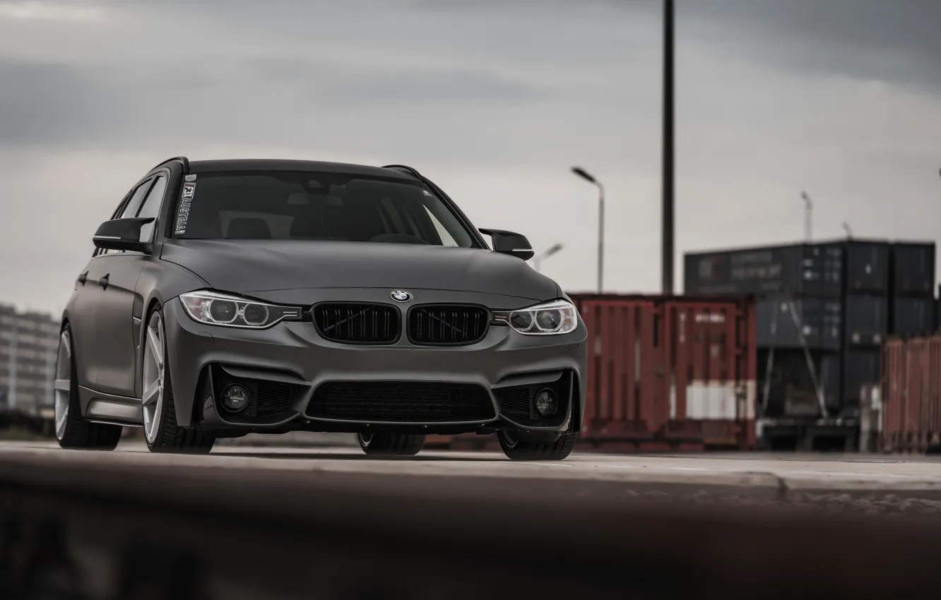 Фото обои BMW, контейнеры, 2018, 3-series, универсал, 320d, пятидверный, F31