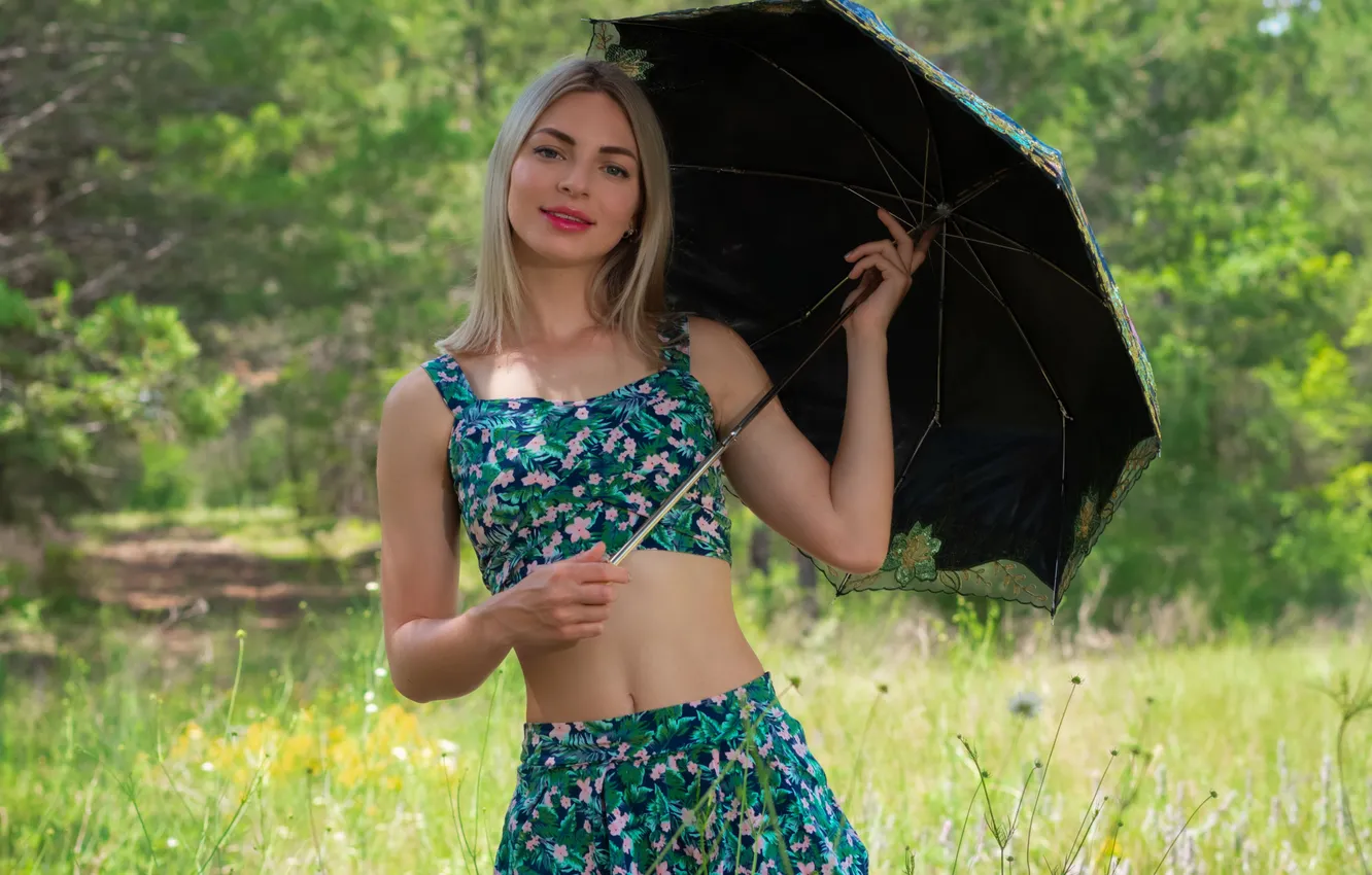 Фото обои nature, umbrella, short hair, model, outside, gorgeous, photoshoot, posing