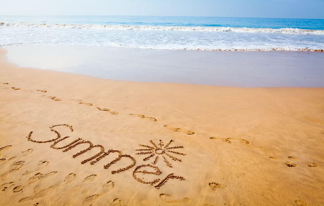 Фото обои песок, море, волны, пляж, лето, небо, тучи, берег