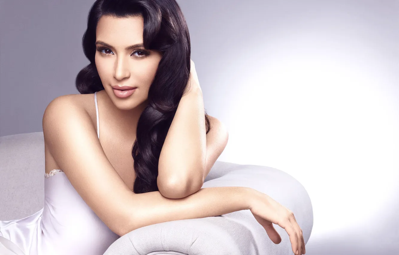 Фото обои брюнетка, знаменитость, Kim Kardashian