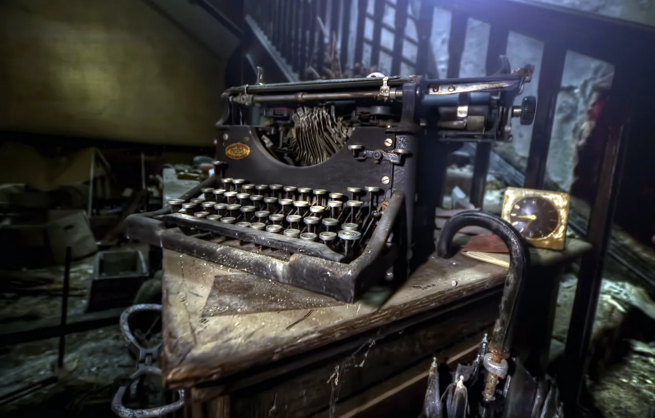Фото обои фон, часы, пишущая машинка