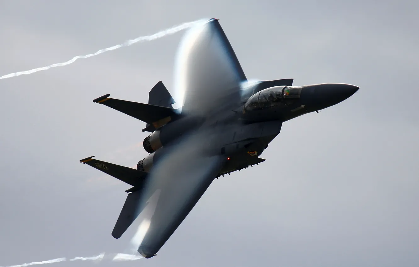 Фото обои истребитель, полёт, F-15, эффект прандтля-глоерта