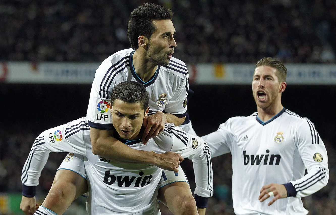 Фото обои Real Madrid, C.Ronaldo, A.Arbeloa, S.Ramos, Blancos