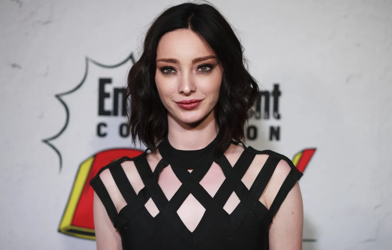 Фото обои взгляд, поза, макияж, актриса, фотосессия, hair, Emma Dumont, Эмма Дюмон