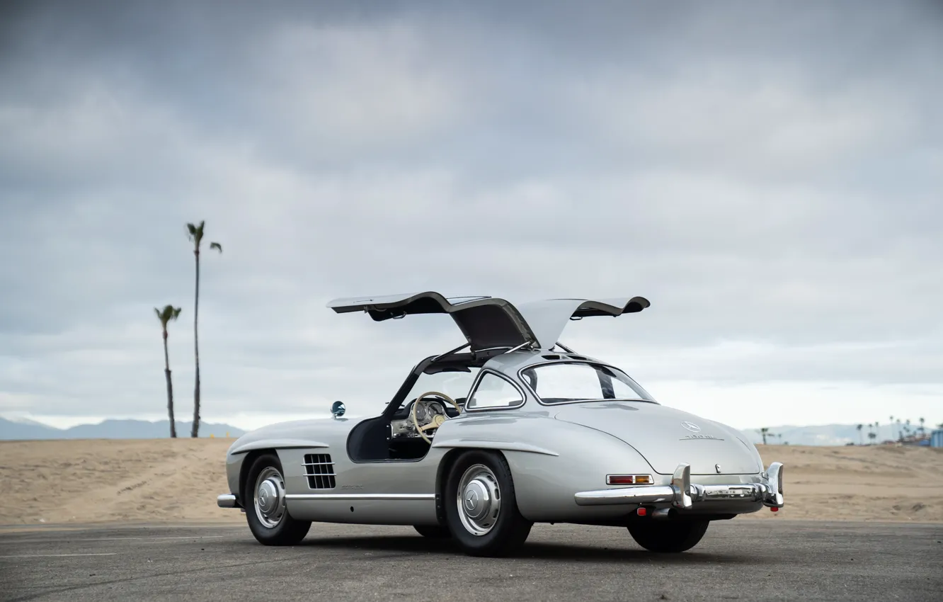 Фото обои Mercedes-Benz, vintage, 300SL, sports car, Mercedes-Benz 300 SL, Gullwing, rear view