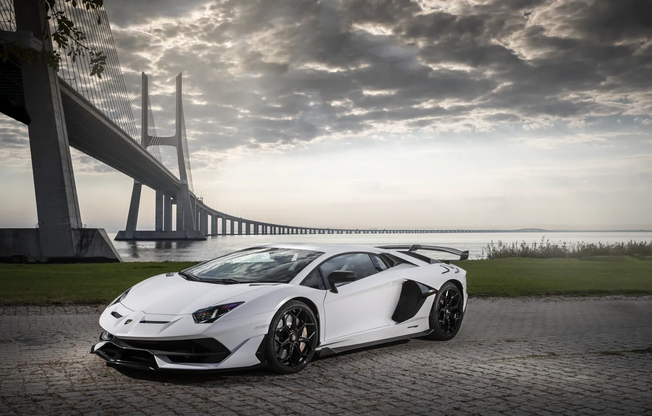 Фото обои мост, Lamborghini, суперкар, Aventador, Лиссабон, SVJ, 2019, Aventador SVJ