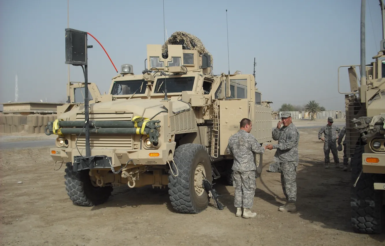 Фото обои weapon, armored, military vehicle, armored vehicle, armed forces, military power, war materiel, 072