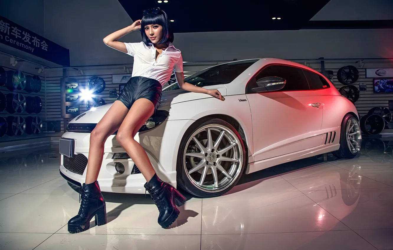 Фото обои взгляд, Девушки, Volkswagen, позирует, белый авто, красивая азиатка