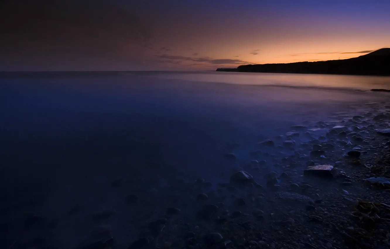 Фото обои море, вода, закат, камни, берег, вечер