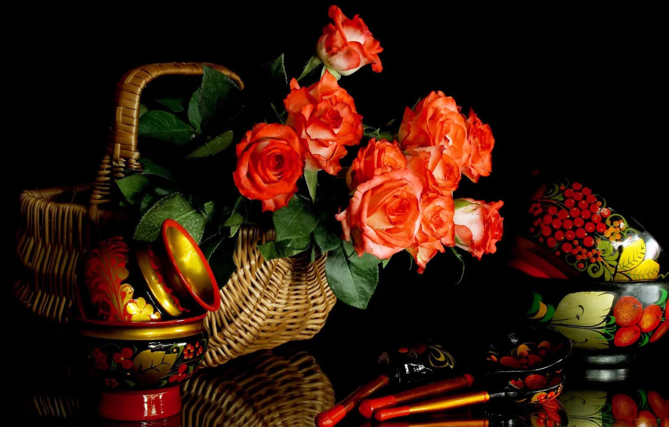 Фото обои розы, натюрморт, корзинка, роспись, ложки