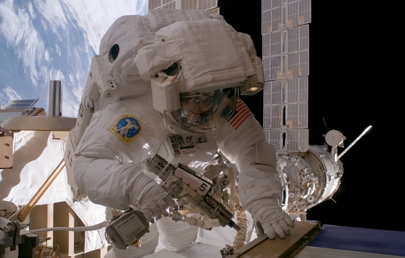 Фото обои space, NASA, extreme, suit, cosmonaut, International Space Station, astronaut, Sunita L. Williams