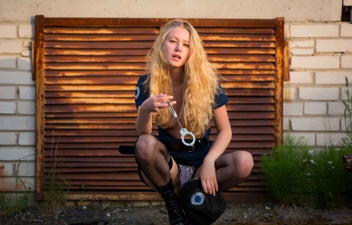 Фото обои long hair, black stockings, women, blonde, white panties, open mouth, squatting, handcuffs