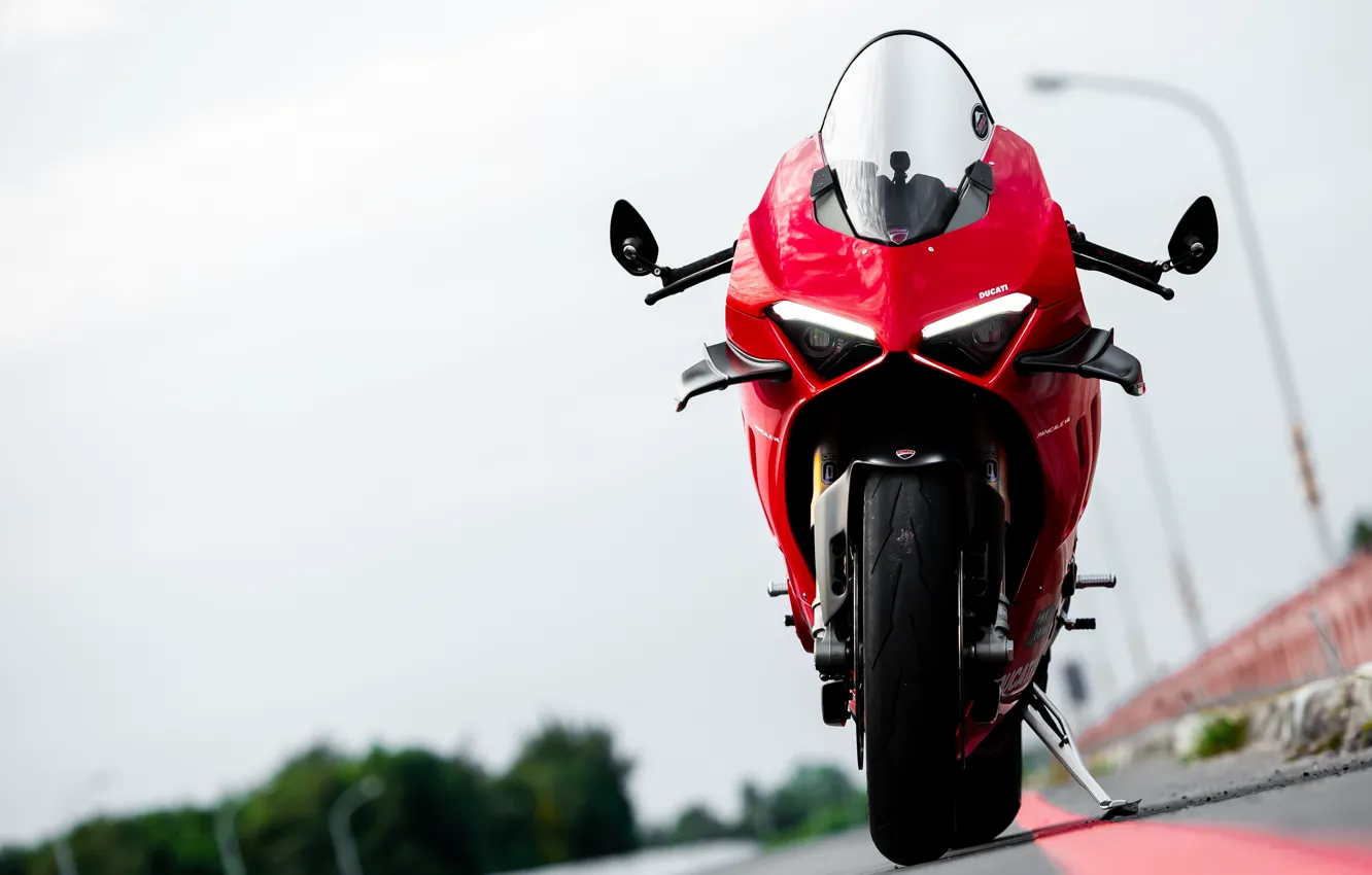 Фото обои Red, Daytime Running Lights, Panigale V4S