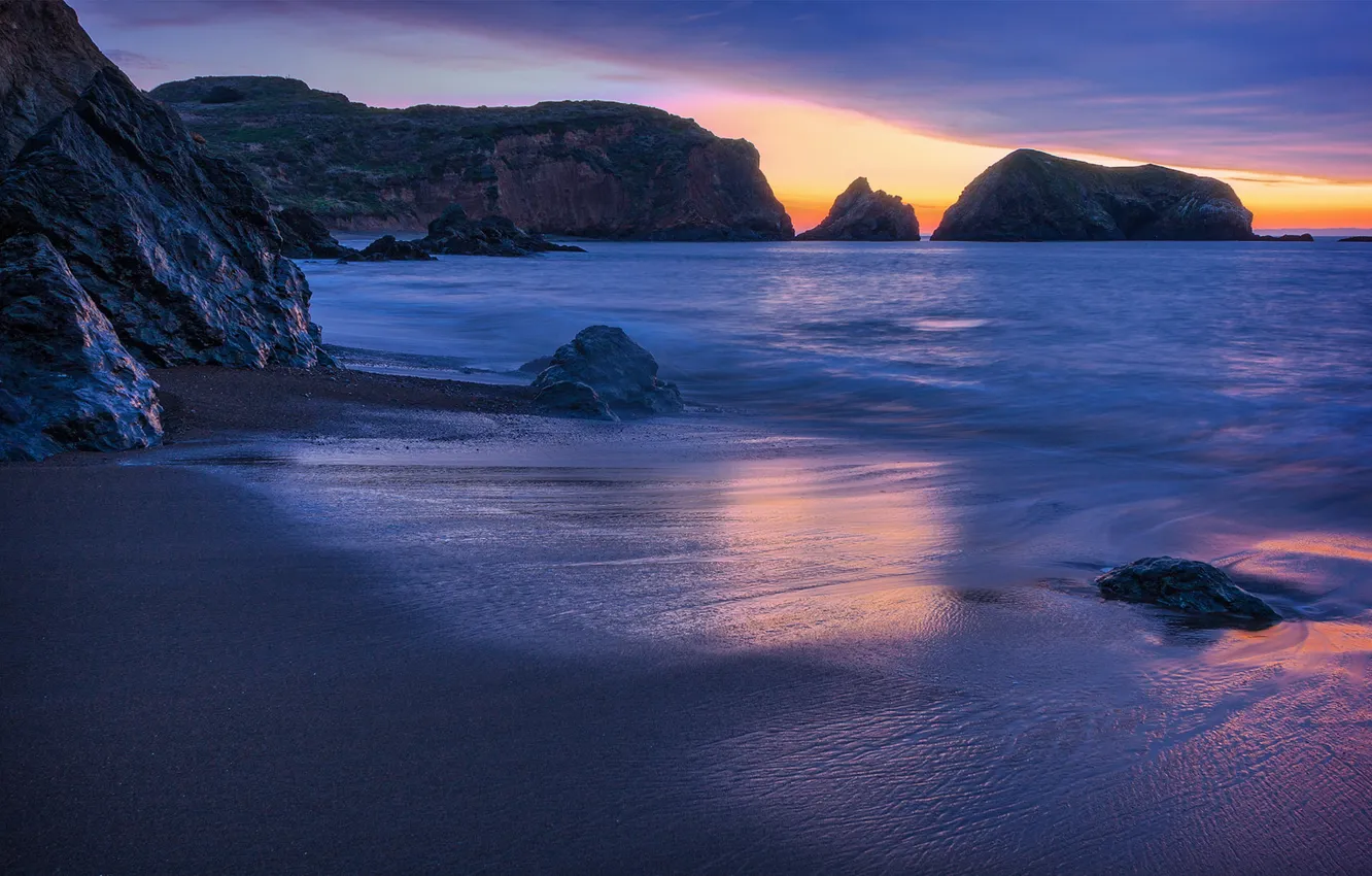 Фото обои пляж, закат, камни, океан, скалы