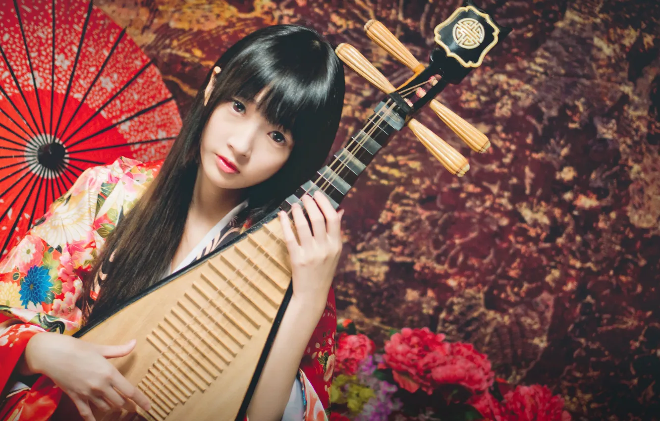 Фото обои взгляд, девушка, зонтик, азиатка, музыкальный инструмент, лютня, пипа