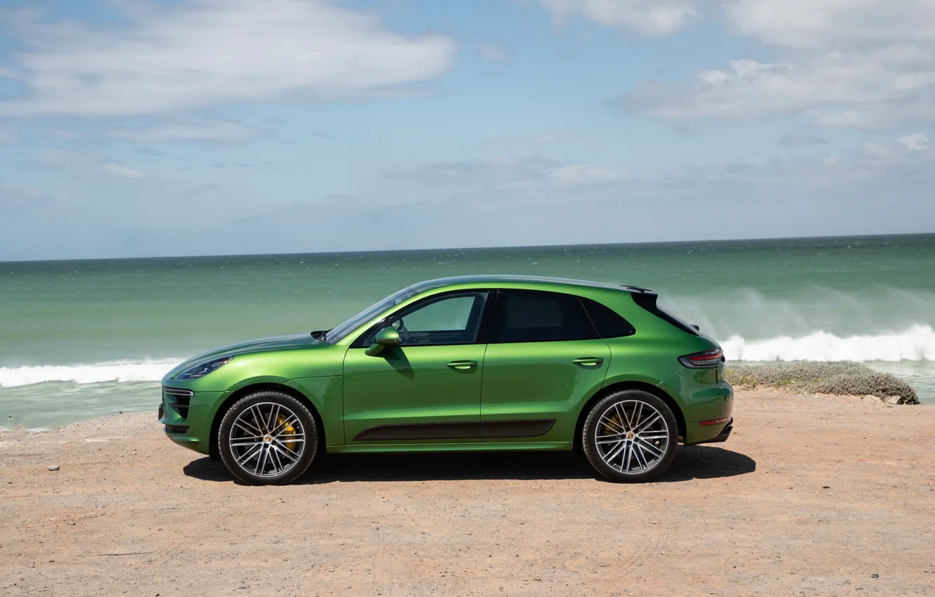 Фото обои песок, море, небо, облака, берег, Porsche, внедорожник, Turbo