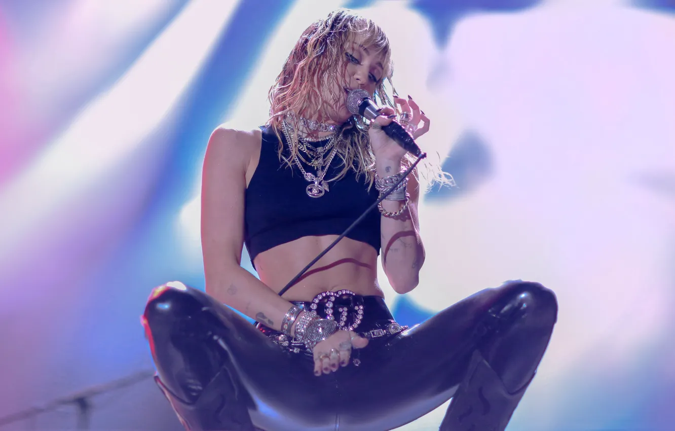 Фото обои wallpaper, miley cyrus, uhd, performace
