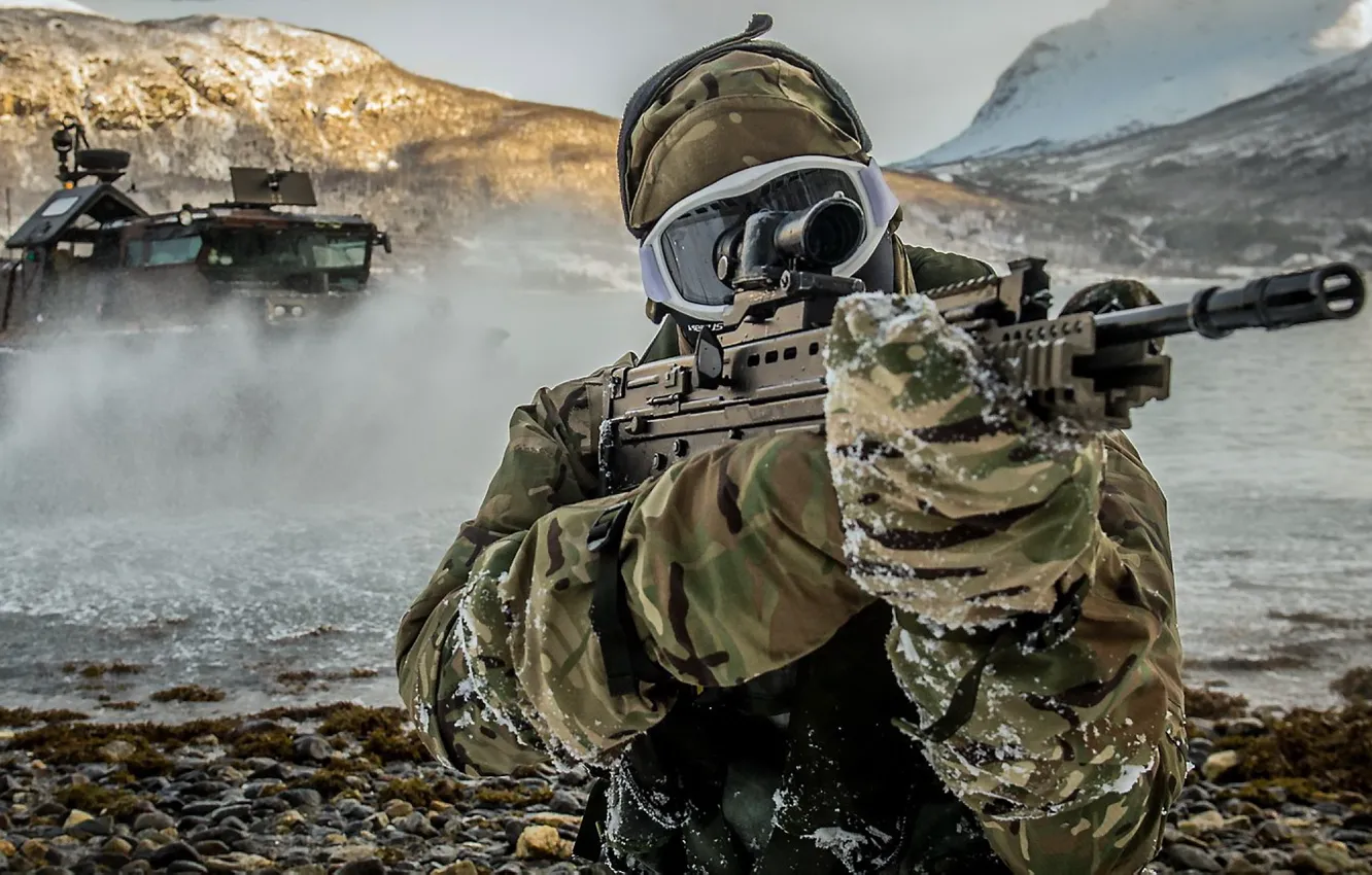 Фото обои оружие, армия, солдат, Royal Marine, Assault Squadron