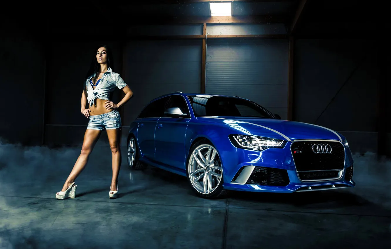 Фото обои Audi, Girl, Car, Legs, Blue, Smoke, Sport, RS6