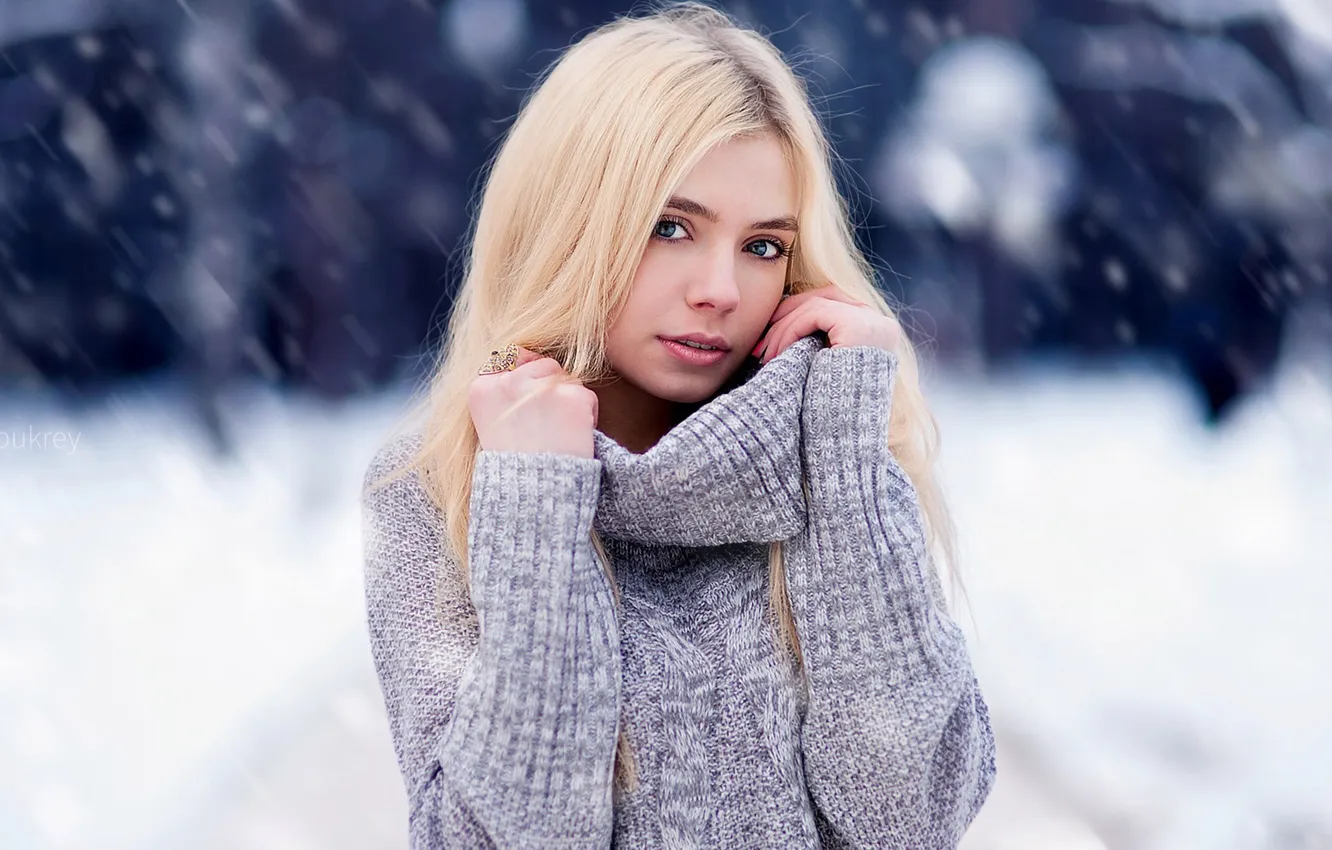 Фото обои Girl, Sasha, Winter, Snow, Blonde, View, Lips, Kirill Bukrey