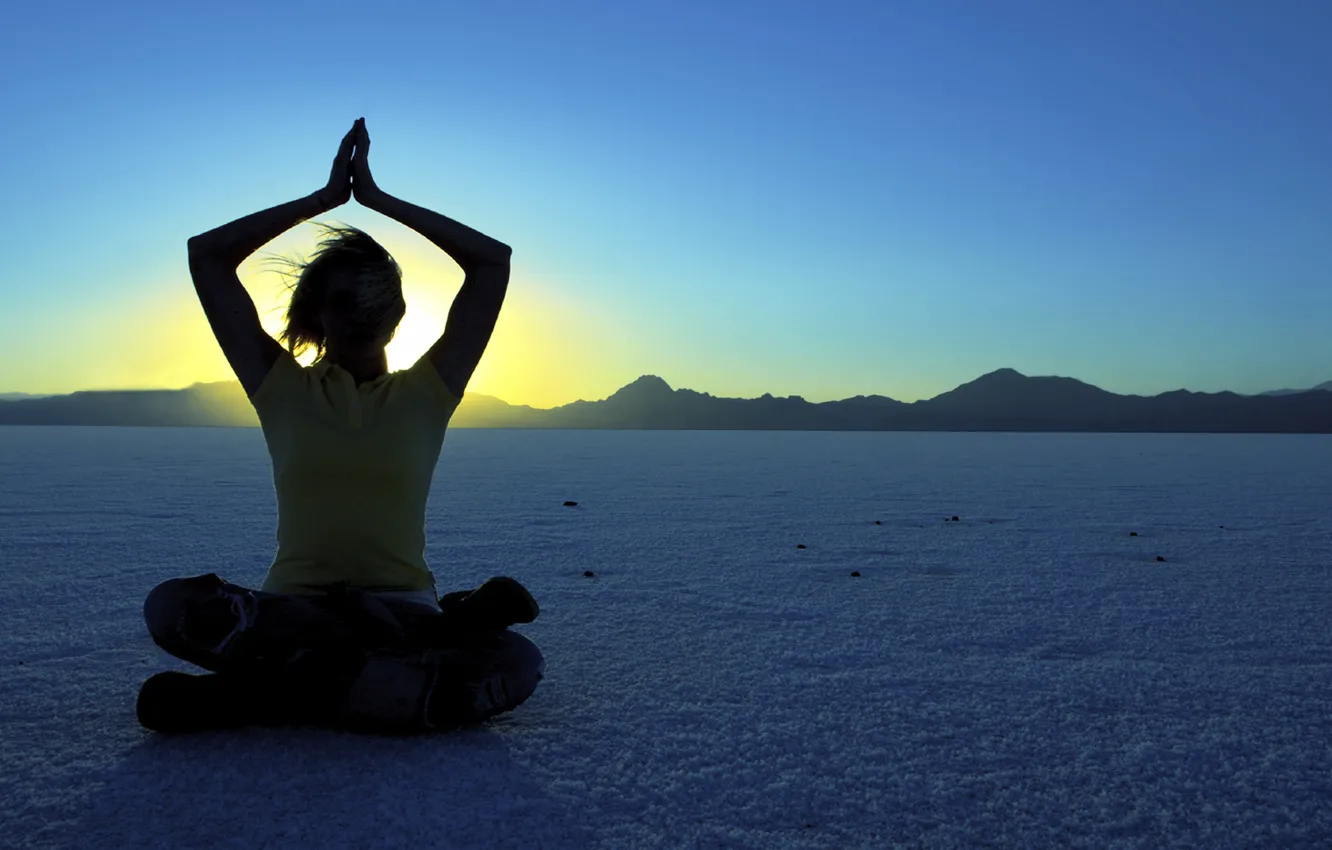 Фото обои Girl, desert, mountains, sun, meditating