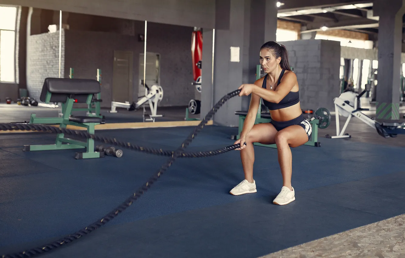 Фото обои girl, shorts, exercise, sports, fitness, gym, sneakers
