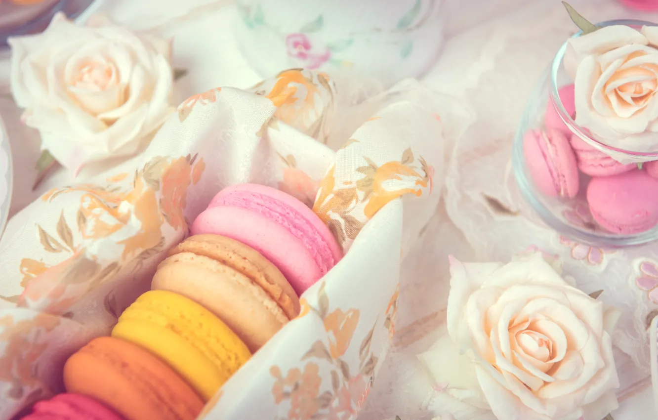 Фото обои цветы, розы, десерт, pink, flowers, пирожные, сладкое, sweet