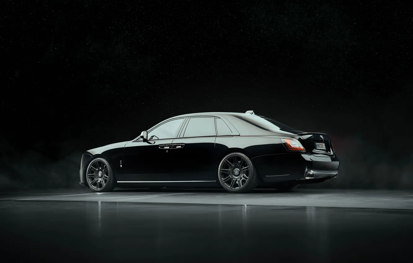 Фото обои современный, Rolls-Royce, Ghost, седан, эффектный, Rolls-Royce Black Badge Ghost