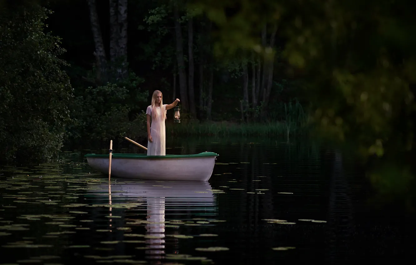 Фото обои девушка, лодка, лампа, The Lake, Jörgen Petersen