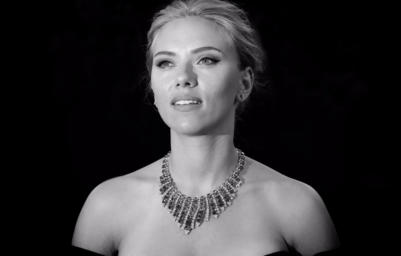Фото обои взгляд, лицо, поза, макияж, актриса, Scarlett Johansson, певица, Скарлетт Йоханссон