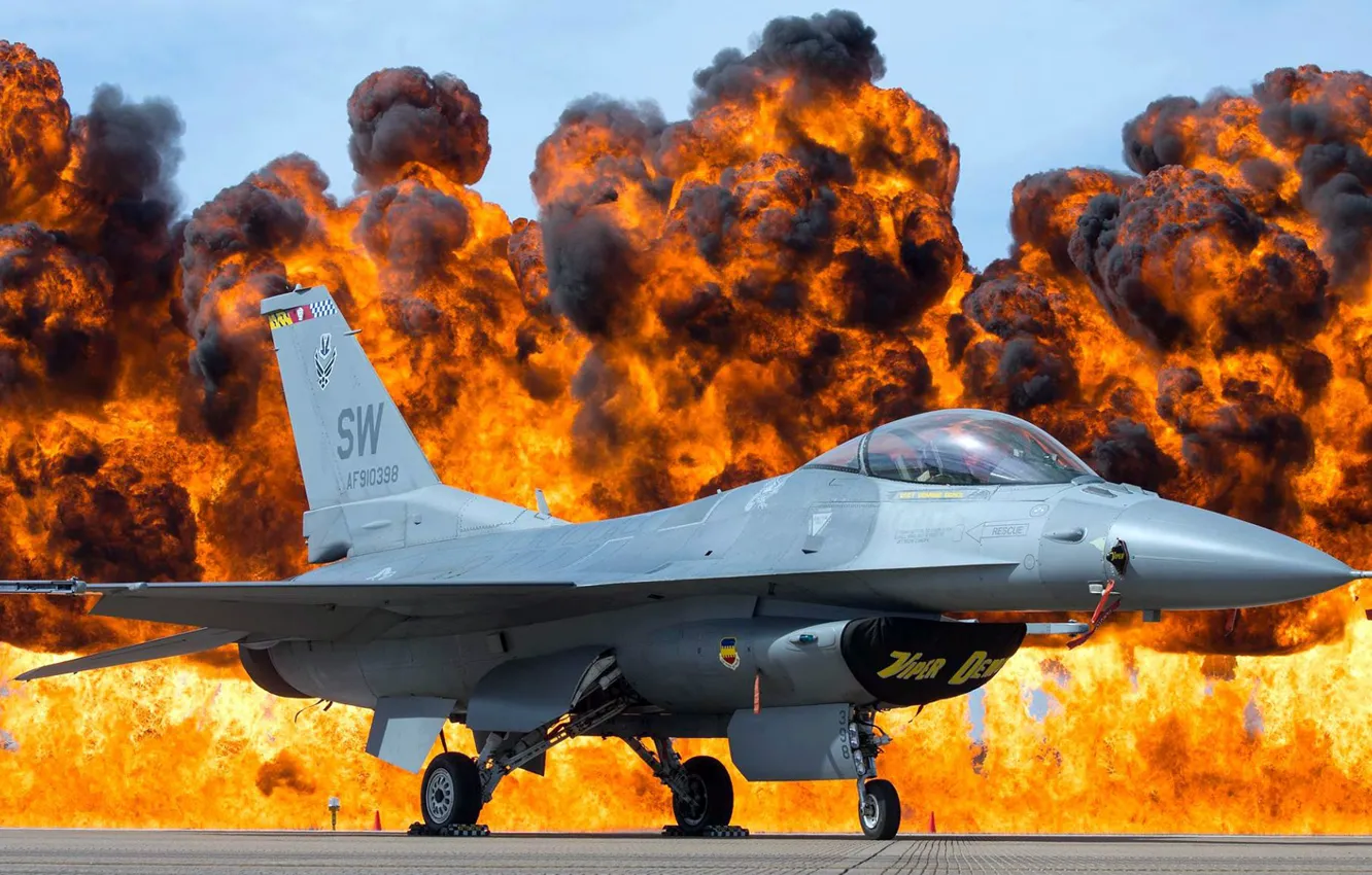Фото обои F-16, Fighting Falcon, ВВС США, General Dynamics, лёгкий истребитель четвёртого поколения, американский многофункциональный