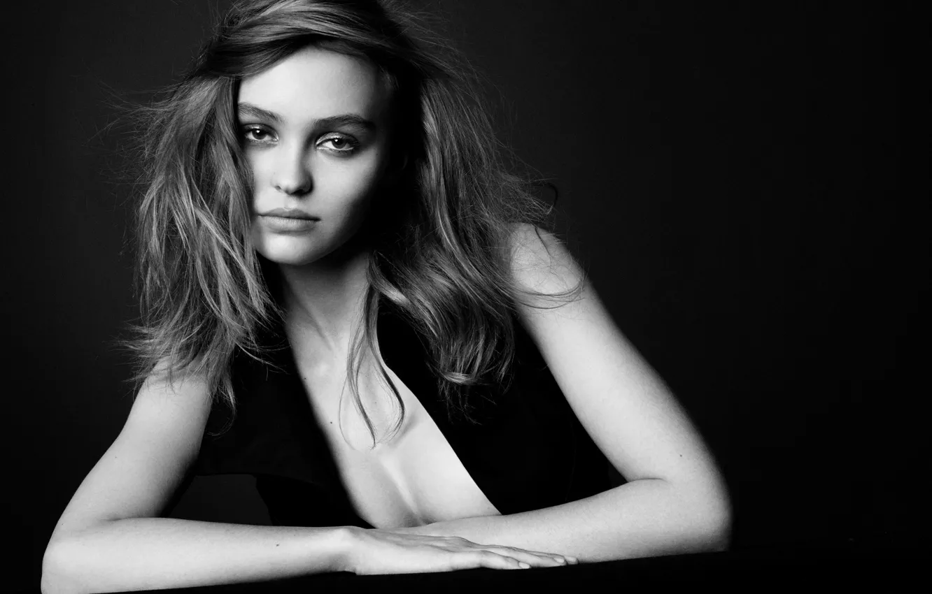 Фото обои модель, портрет, черно-белое, Lily-Rose Melody Depp