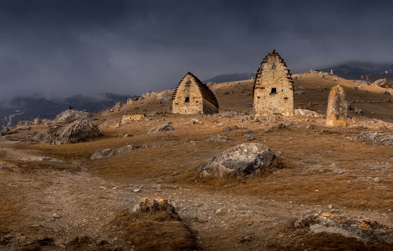 Фото обои горы, природа, склепы, Надежда Демкина, селение Цмити, Северная Осетия -Алания, Куртатинское ущелье