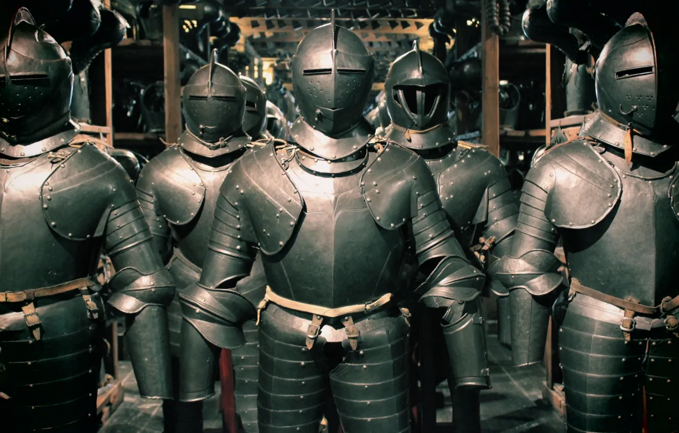 Фото обои metal, leather, helmet, Full Armor of battle