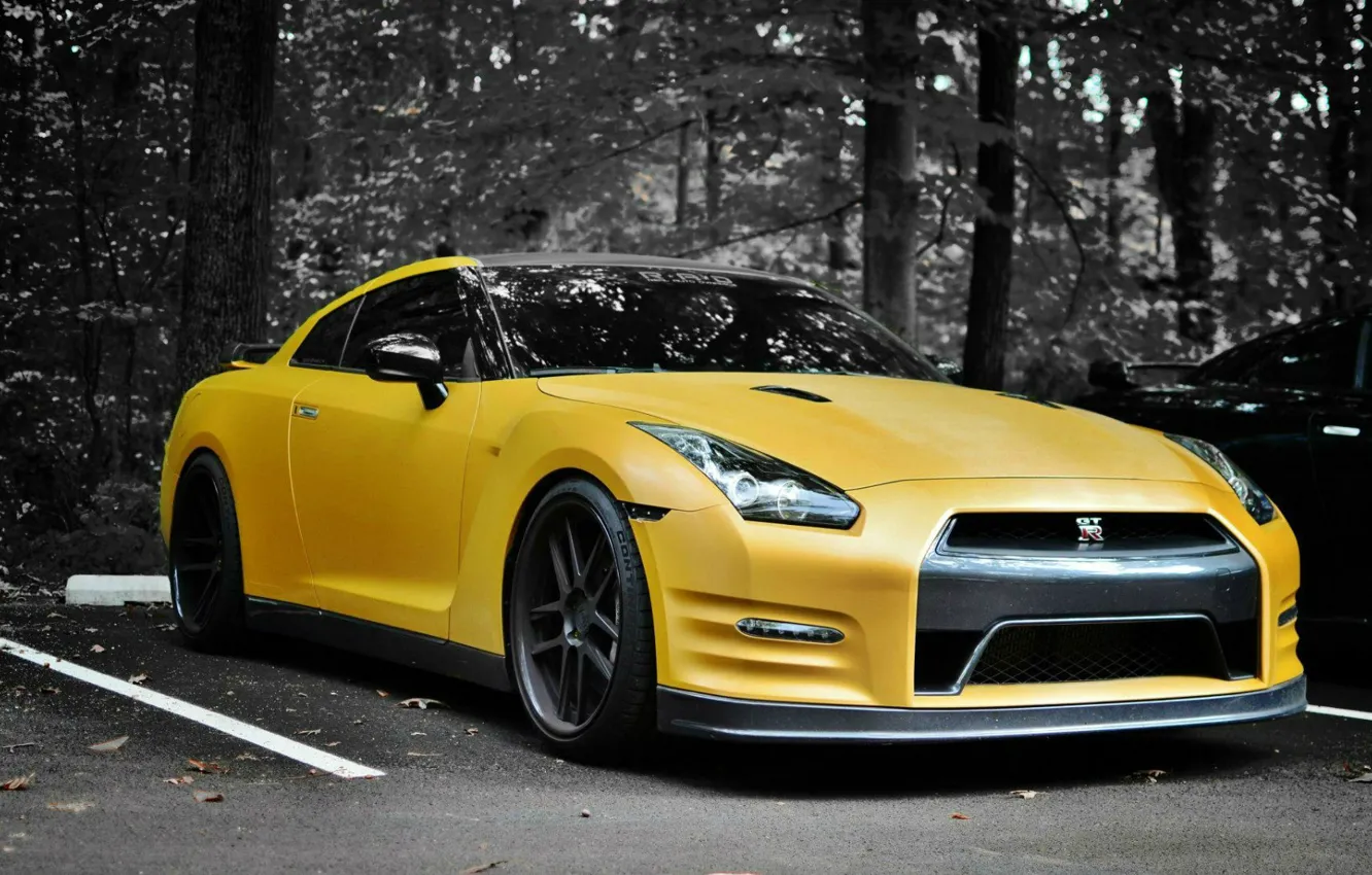 Фото обои Nissan, GT-R, yellow, на контрасте