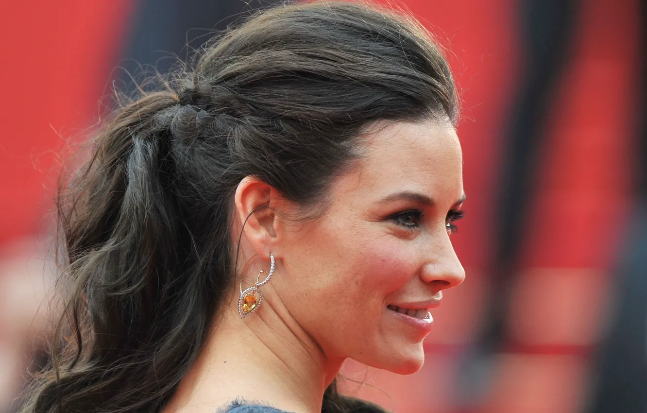 Фото обои взгляд, поза, портрет, актриса, брюнетка, профиль, Evangeline Lilly, серьга
