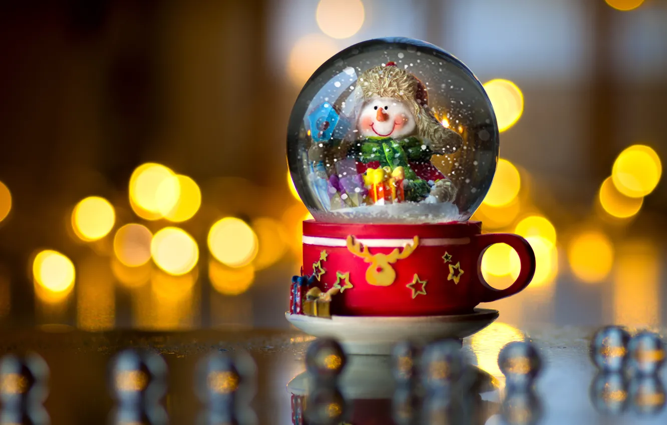 Фото обои блики, Рождество, кружка, Новый год, снеговик, стеклянный шар