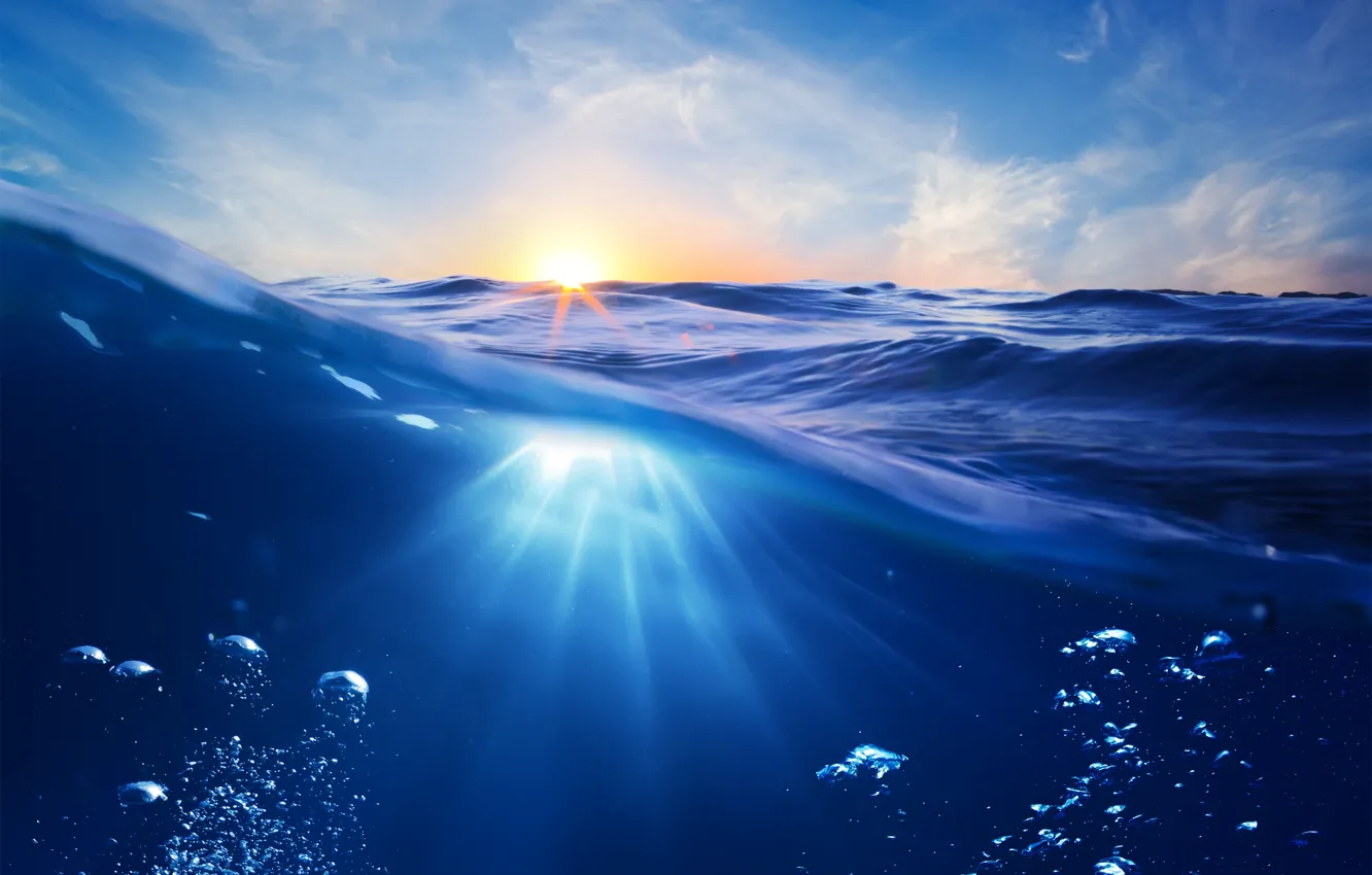 Фото обои солнце, лучи, закат, пузырьки, океан, под водой