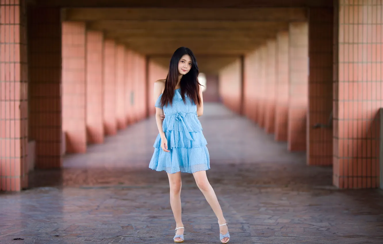 Фото обои платье, ножки, азиатка, боке