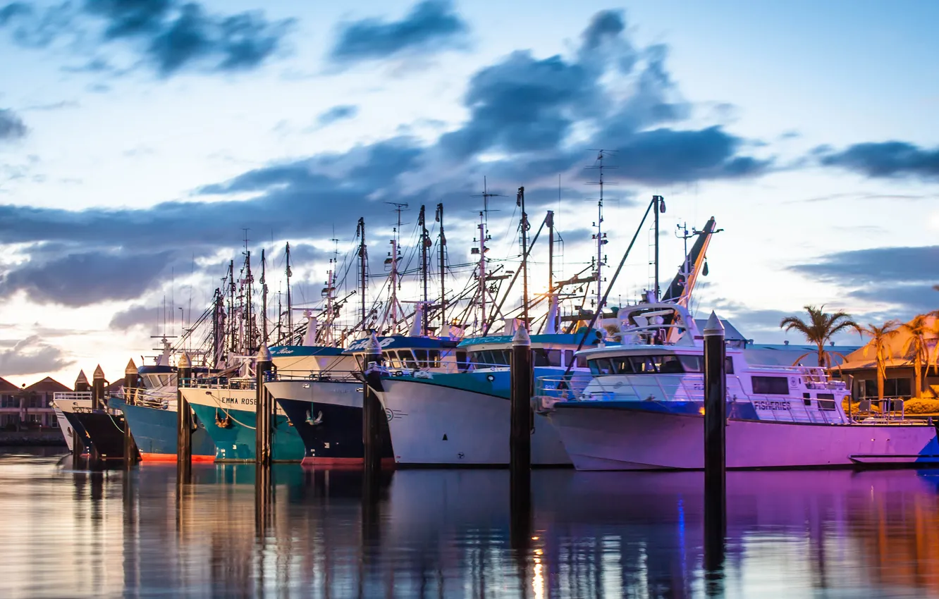 Фото обои рассвет, лодки, утро, порт, гавань, рыбацкие