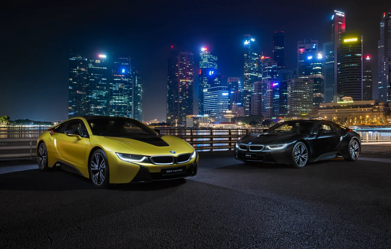 Фото обои ночной город, BMW i8, Frozen Yellow Edition
