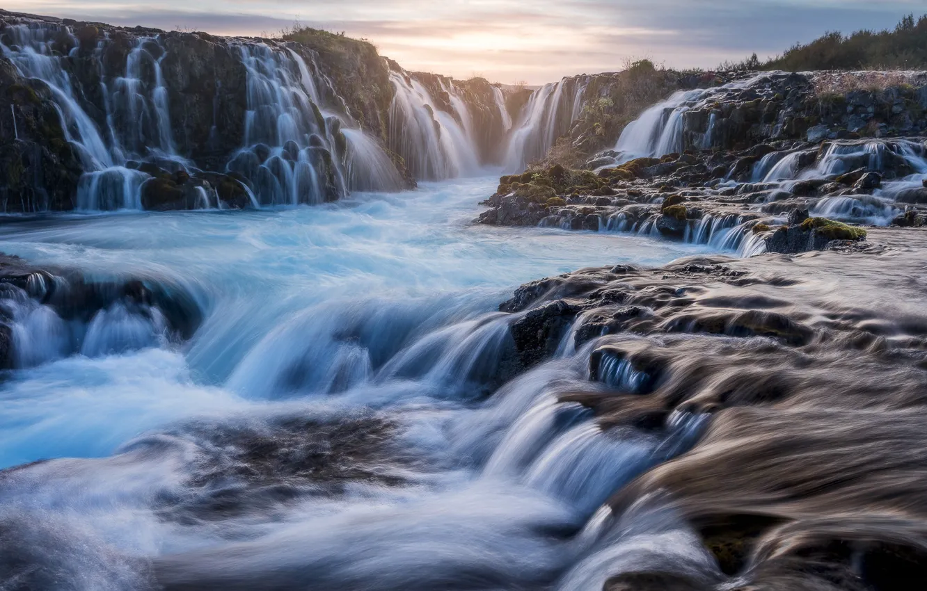 Фото обои скалы, водопад, Исландия